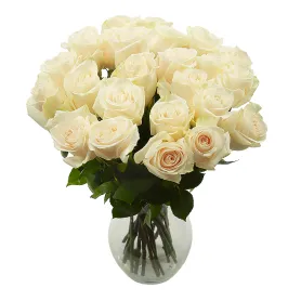 White roses Title «CityFlowers Dubai» in Dubai»