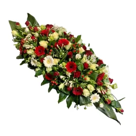 Red and white decoration Title «CityFlowers Dubai» in Dubai»