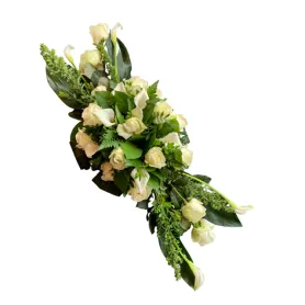 Decoration of white roses Title «CityFlowers Dubai» in Dubai»