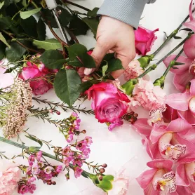 Pink florist surprise Title «CityFlowers Dubai» in Dubai»